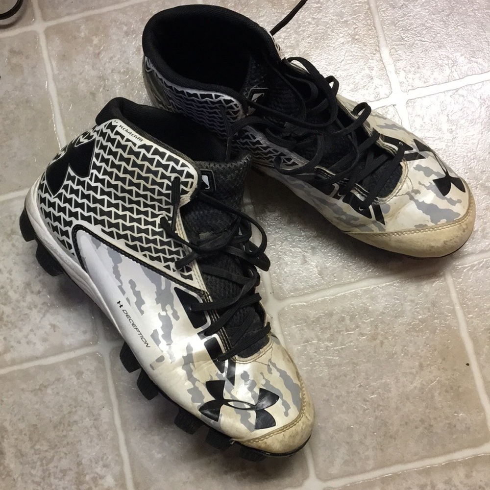 Under Armour football cleats